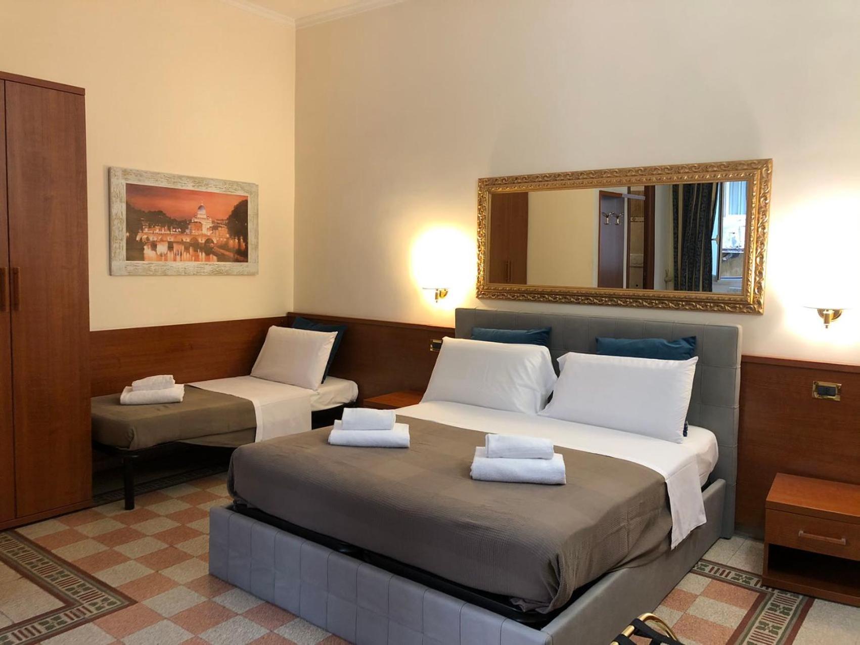 A Rosmini Suites Roma Esterno foto