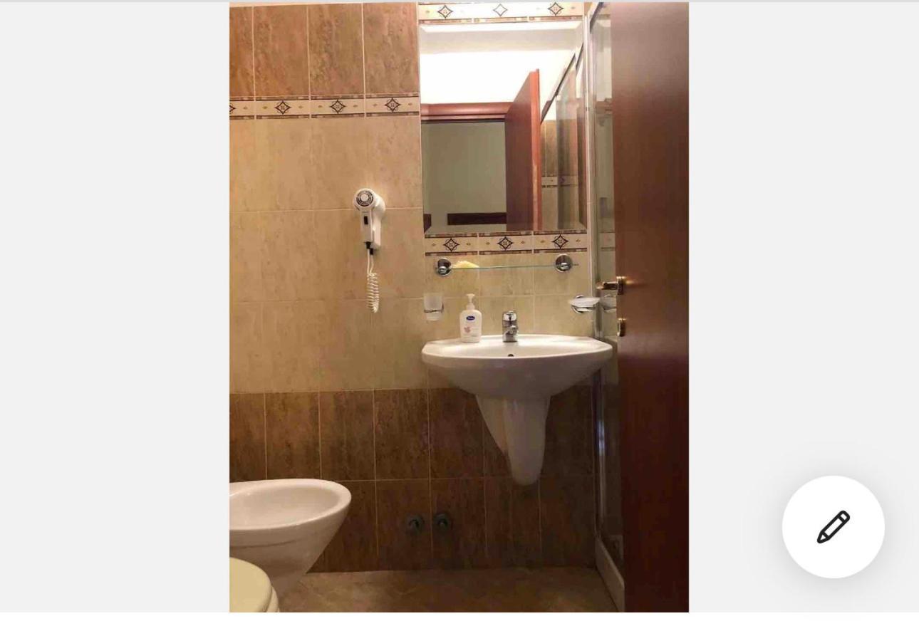 A Rosmini Suites Roma Esterno foto